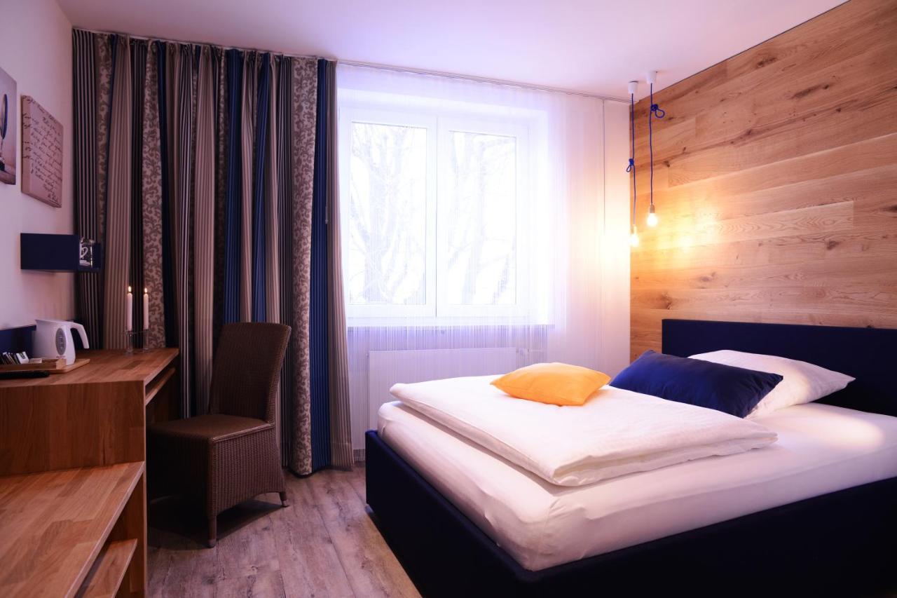 Gasthof Zur Post Hotel Und Parkplatz فوهنشتراوس المظهر الخارجي الصورة